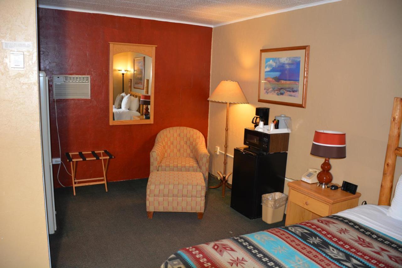 Sitzmark Chalet Inn Руидозо Экстерьер фото